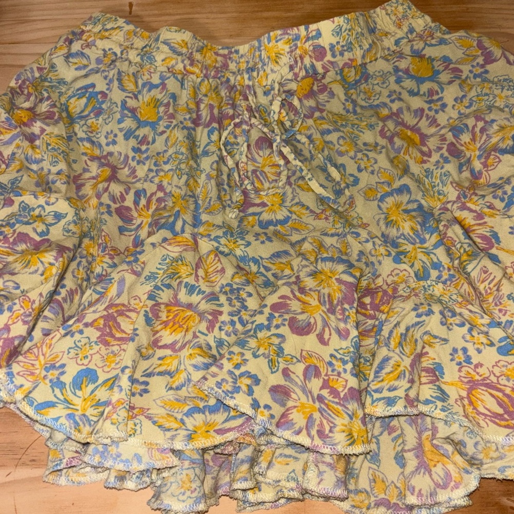 Aeropostale Floral Mini Skirt in Yellow